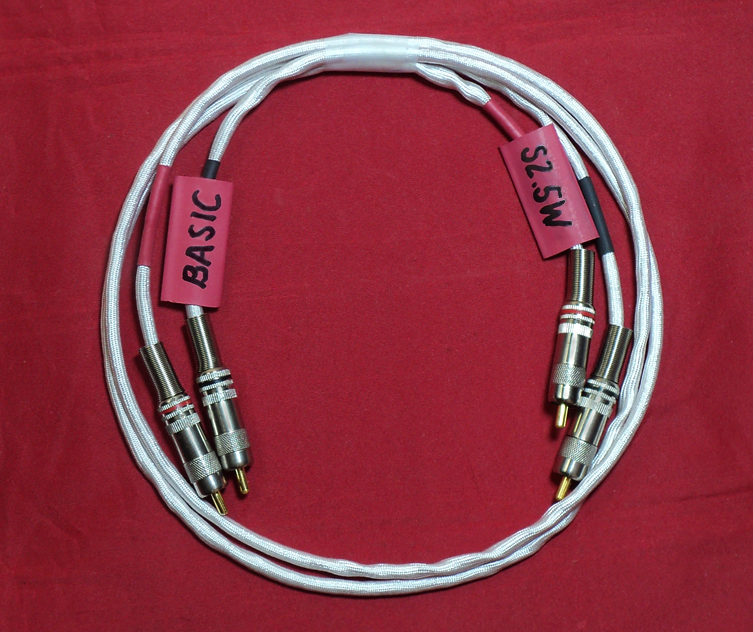 Show product details for Basic Audio 2.5ft RCA Pure Silver Wire Audio Interconnect-  White cotton feel